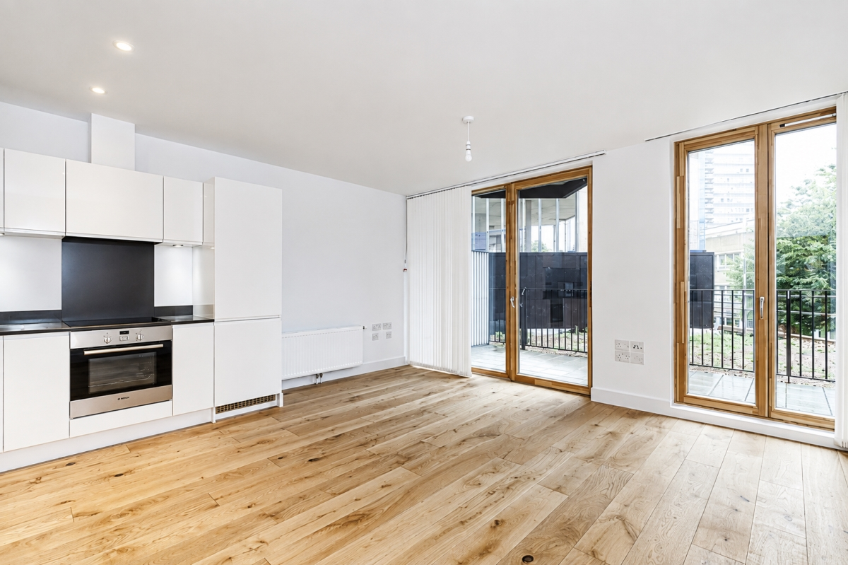 Flat Lockton Street in Greater London