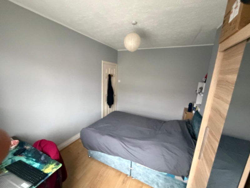 Room Birchwood Avenue in Newcastle upon Tyne