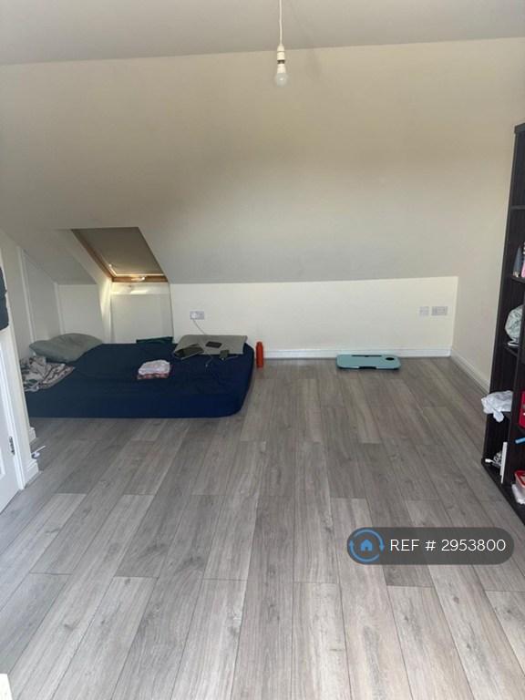 House Hussain Close in Greater London