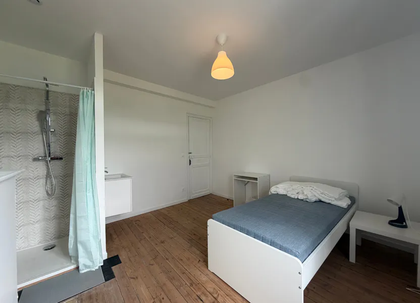 Chambre Petit Coron Miroux à Valenciennes