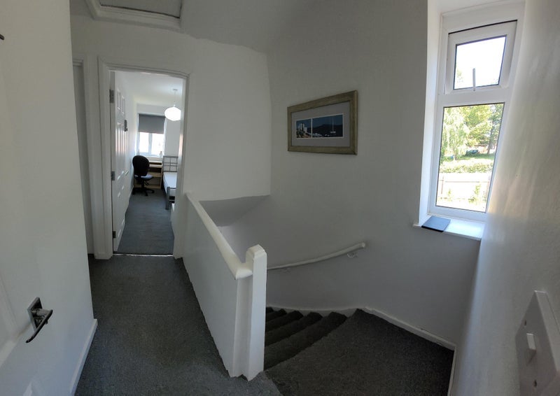 Room Scholfield Road in Coventry