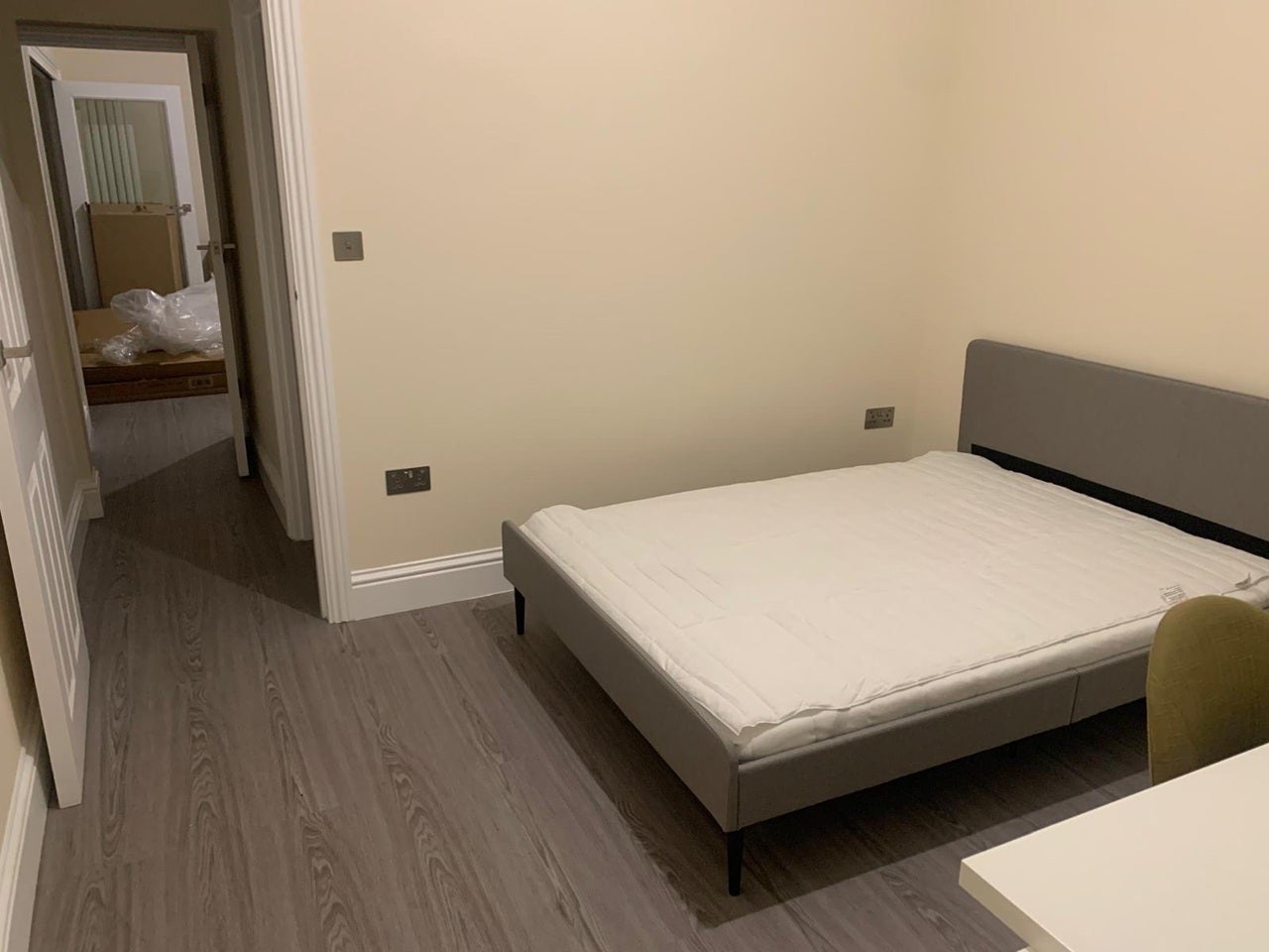Flat Lower Richmond Road in Greater London