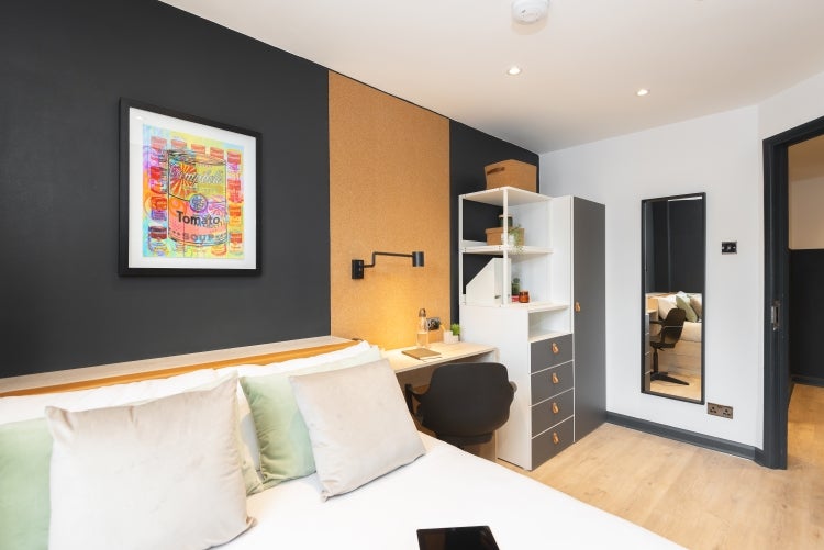 Room Peveril Street in Nottingham