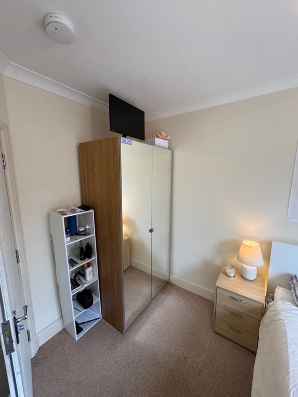 Room Hogan Mews in City of Westminster