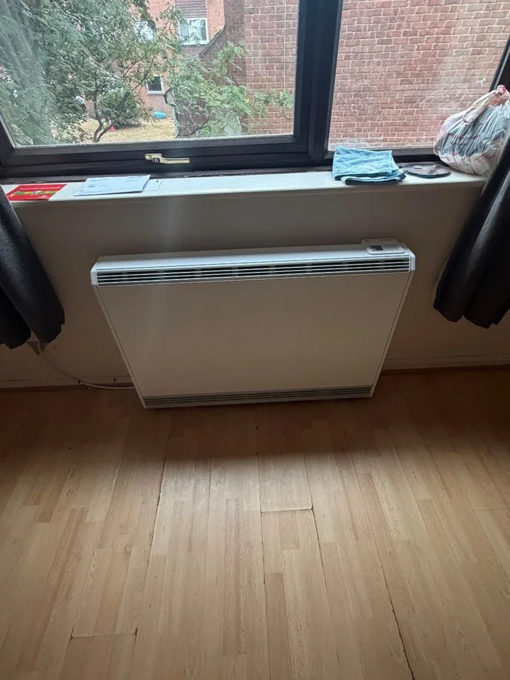 Flat Gurney Close in Greater London