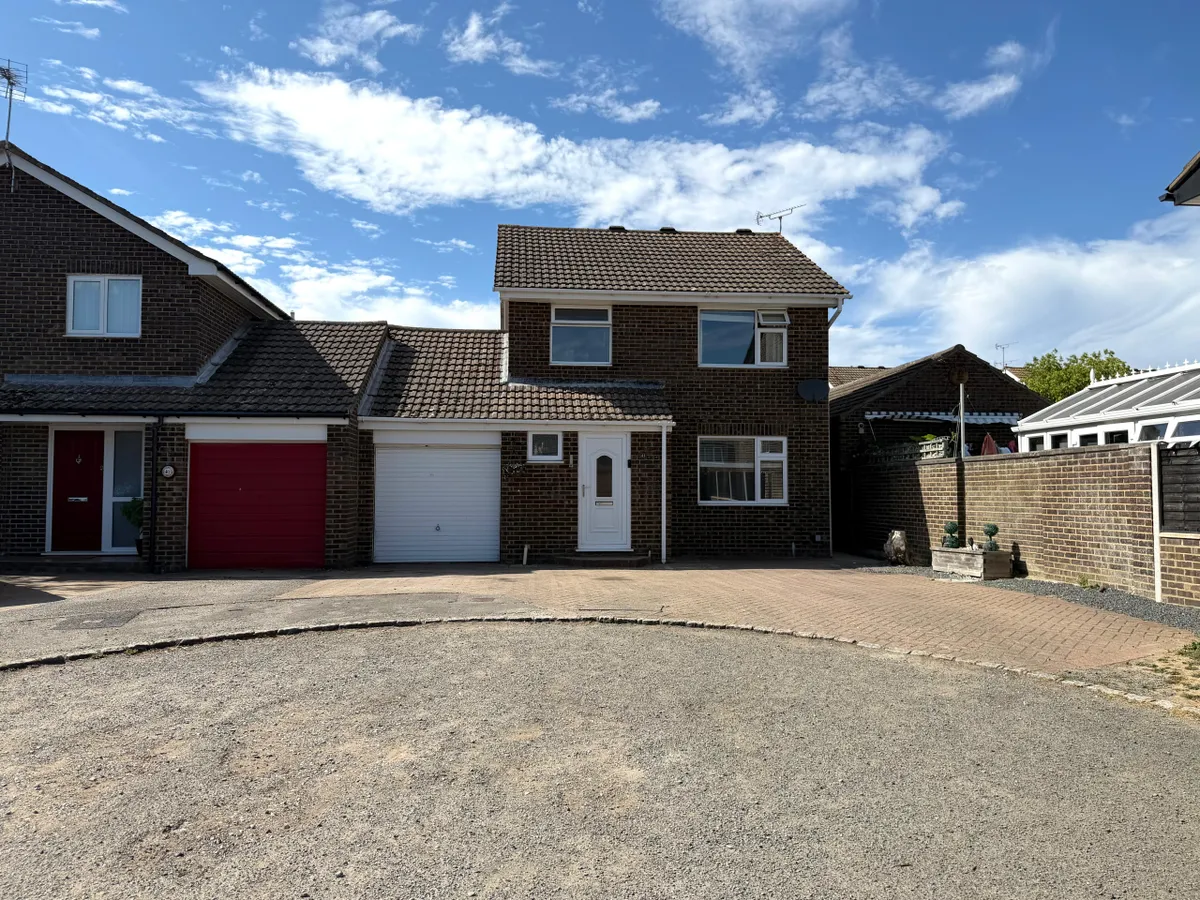 House Juniper Close in Ashford