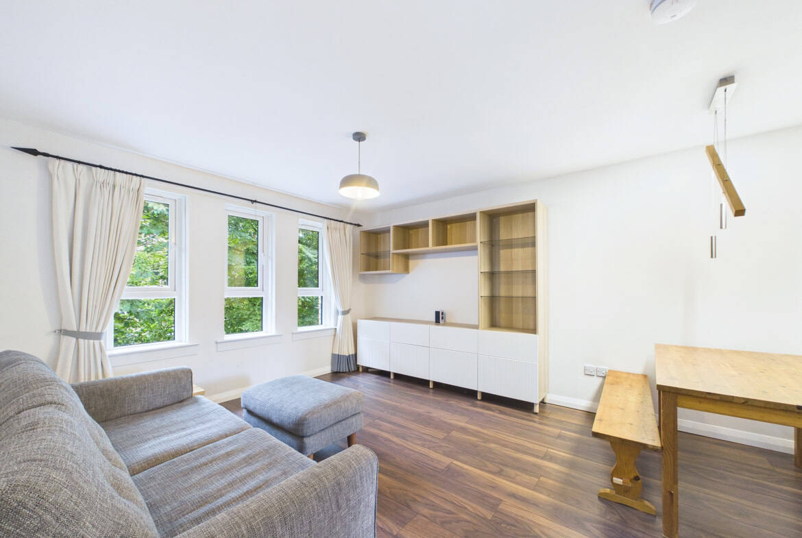 Flat Garriochmill Way in Glasgow