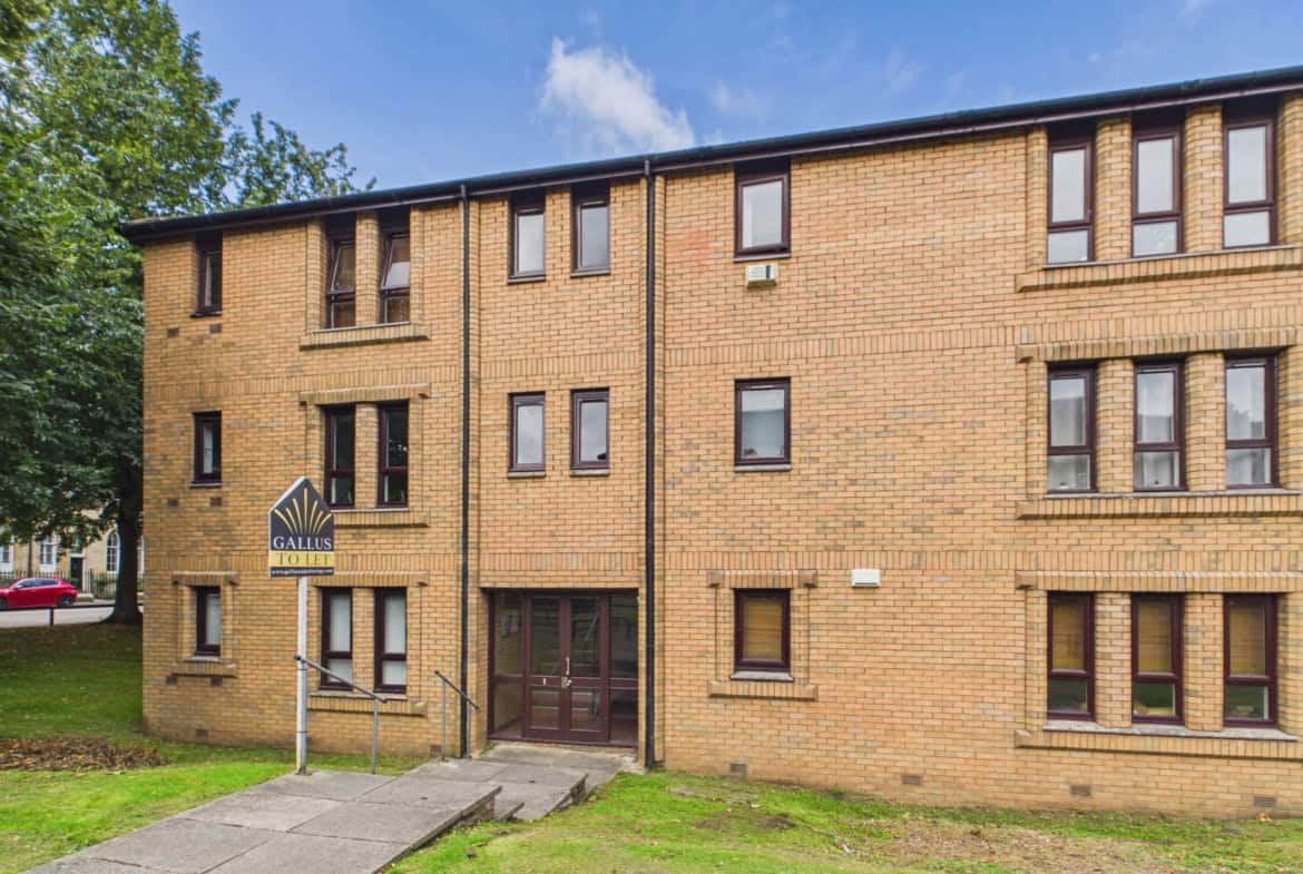 Flat Garriochmill Way in Glasgow