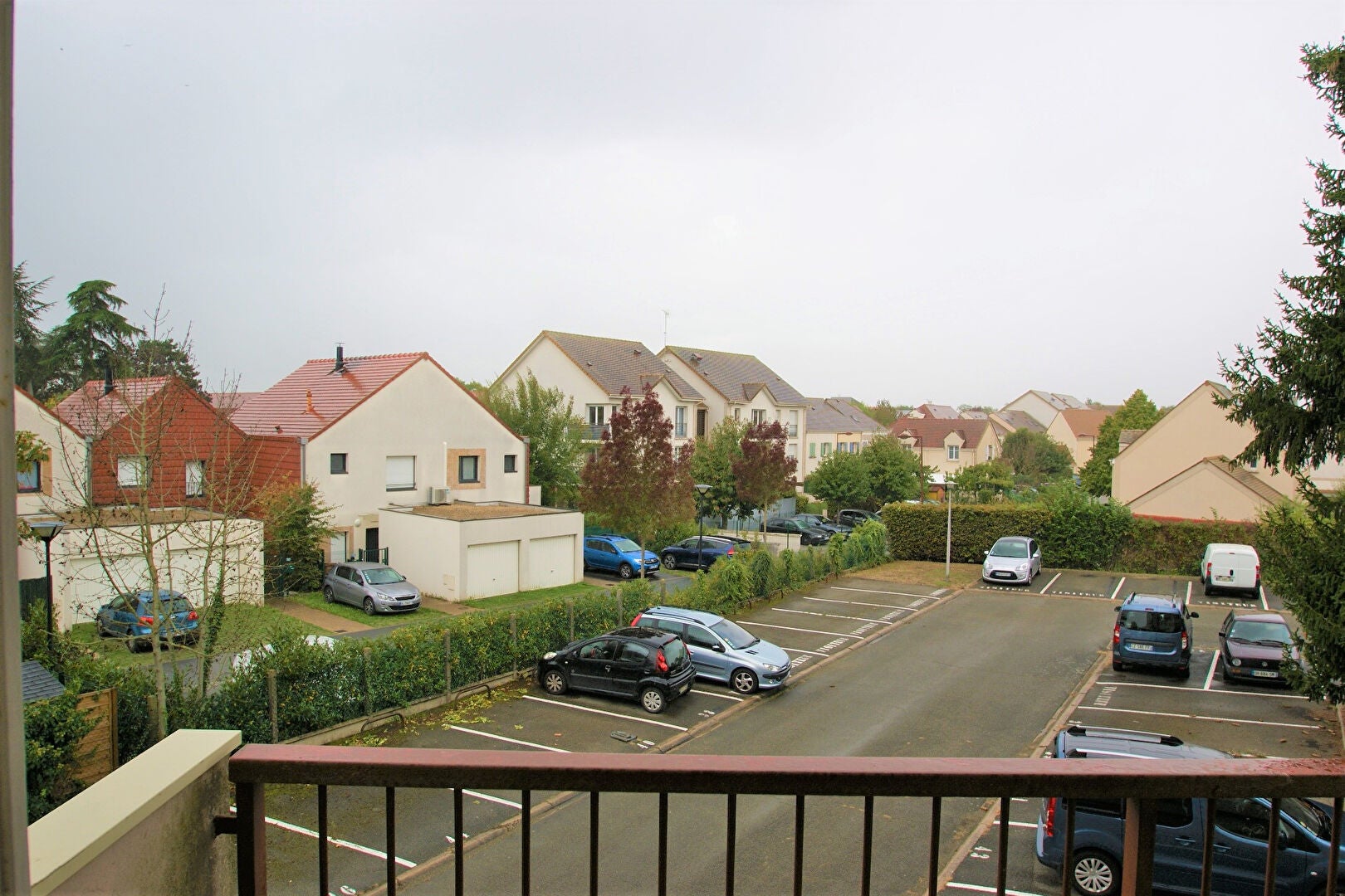Flat Rue Pierre Corneille in Bois-d'Arcy