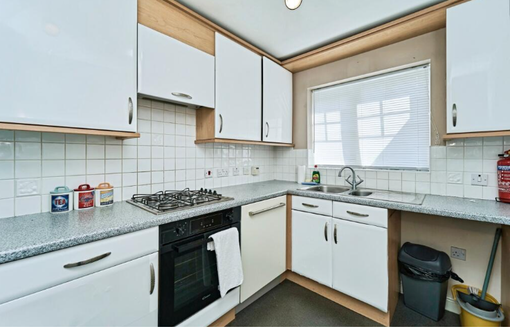 House Edelweiss Close in Sandwell