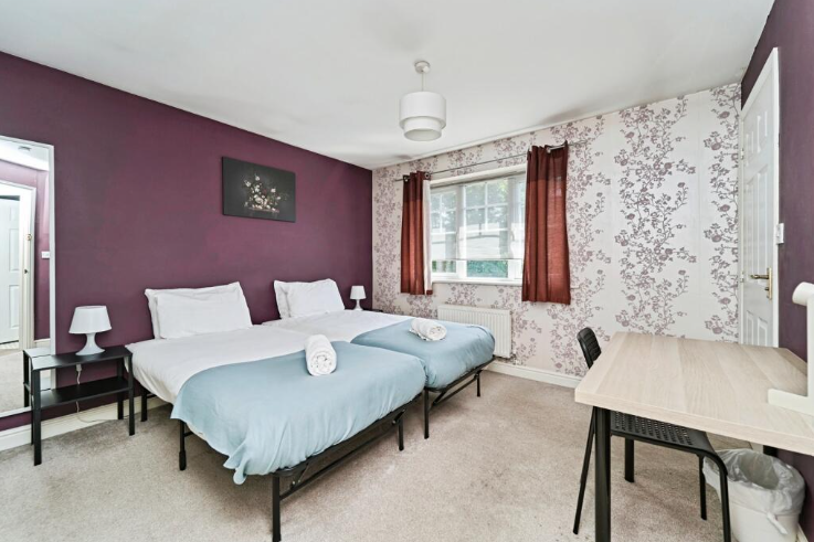House Edelweiss Close in Sandwell