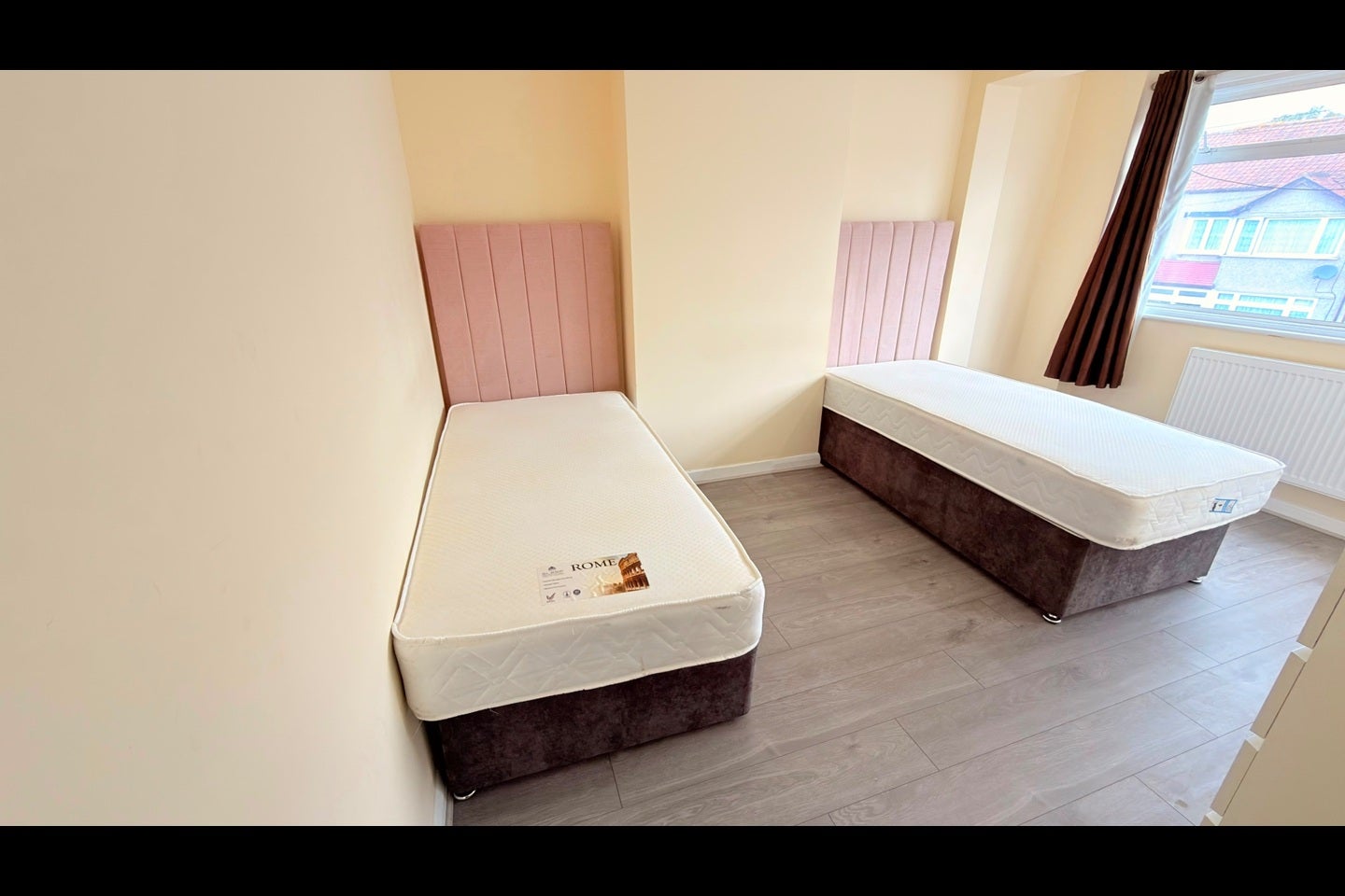 Room Galpin's Road in Greater London