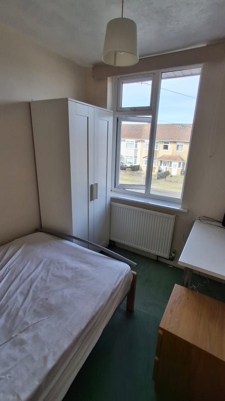 Room Filton Avenue in Bristol