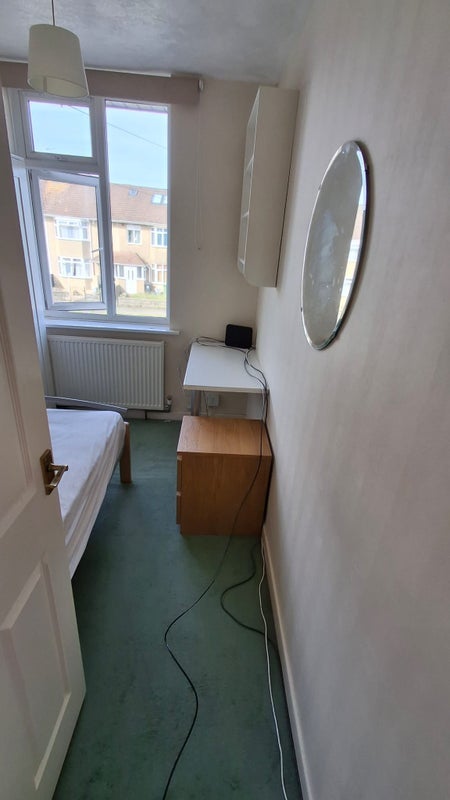 Room Filton Avenue in Bristol