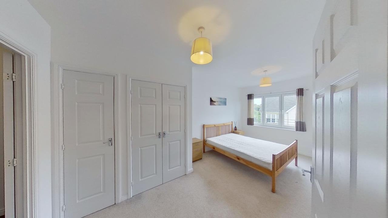 Flat Kelvindale Court in Glasgow