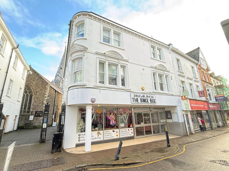 Flat High Street in North Devon