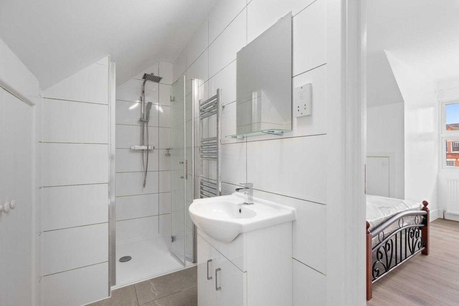 Room Balham High Road in Greater London