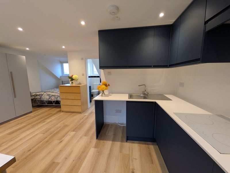 Room Sandall Road in Greater London