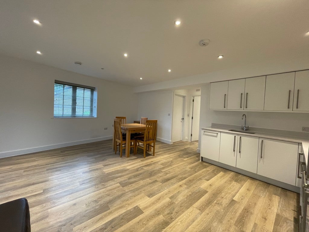 Flat Beverley Way in Cambridge