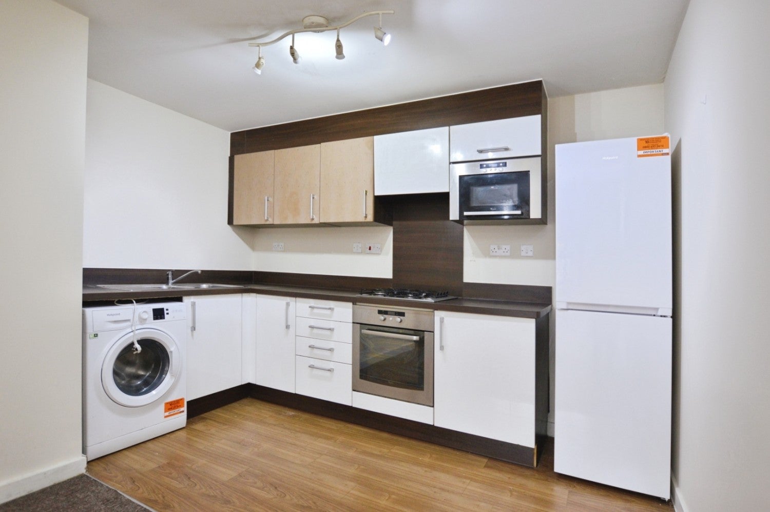 Flat Hawker Place in Greater London