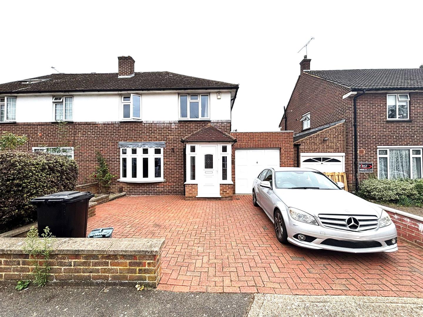 House Lodge Close in Greater London