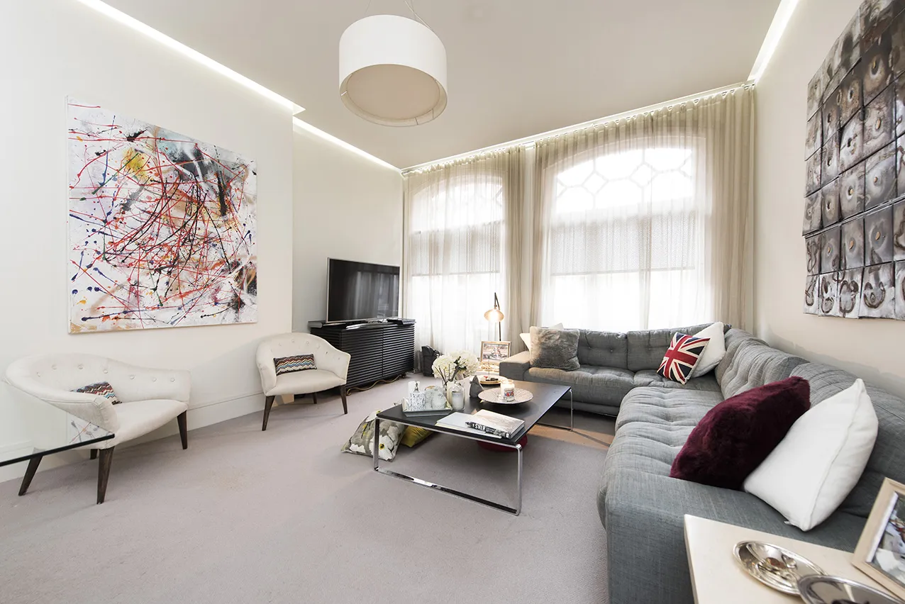 Flat Draycott Place in Greater London