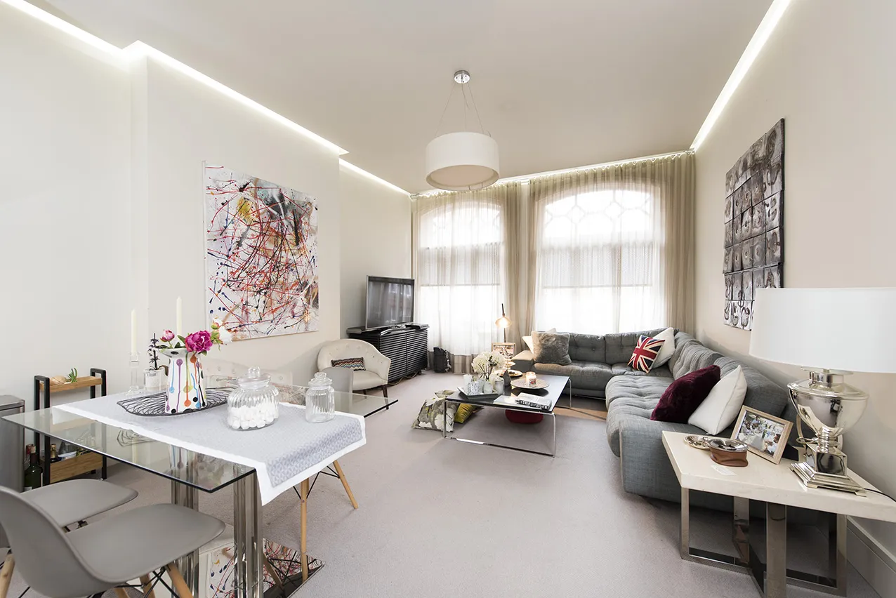 Flat Draycott Place in Greater London