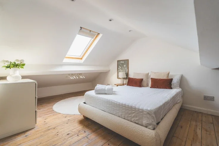 Flat Nutfield Road in Greater London