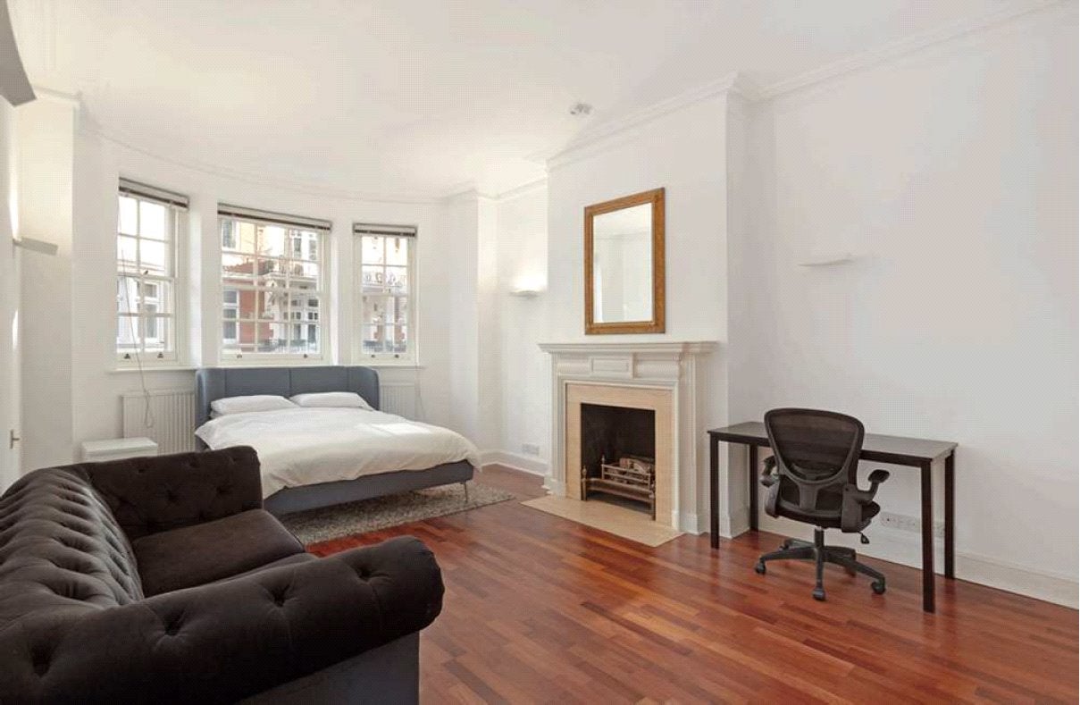 Flat Basil Street in Greater London