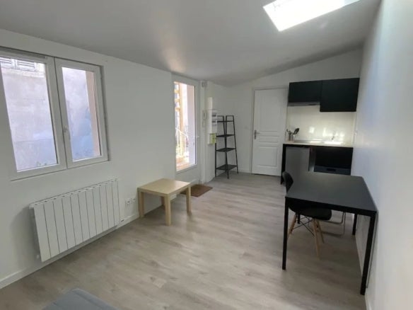 Flat Rue Adolphe Joanne in Dijon