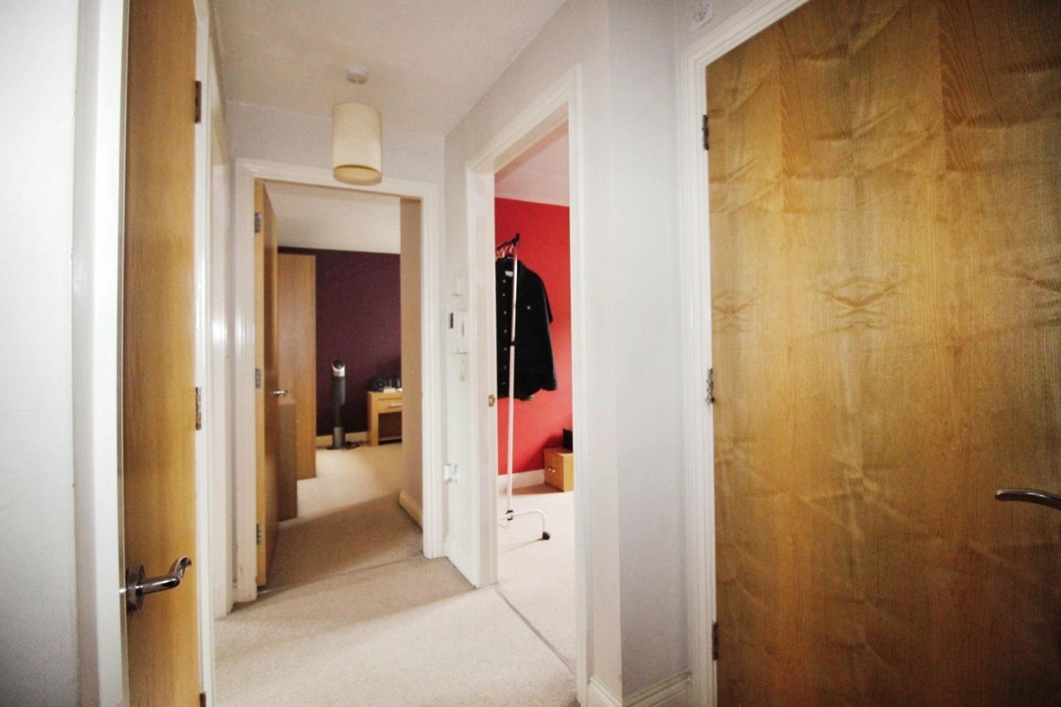 Flat Elmfield Court in Leeds