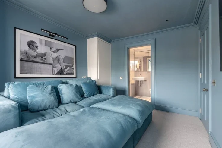 Flat Ebury Street in City of Westminster
