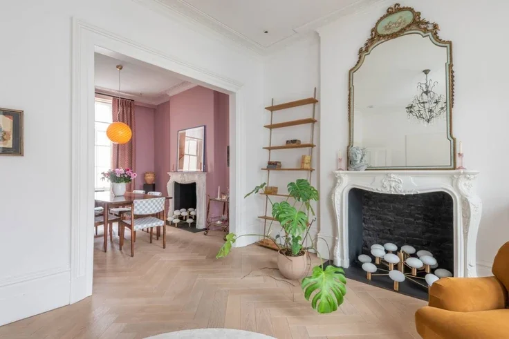 Flat Ebury Street in City of Westminster
