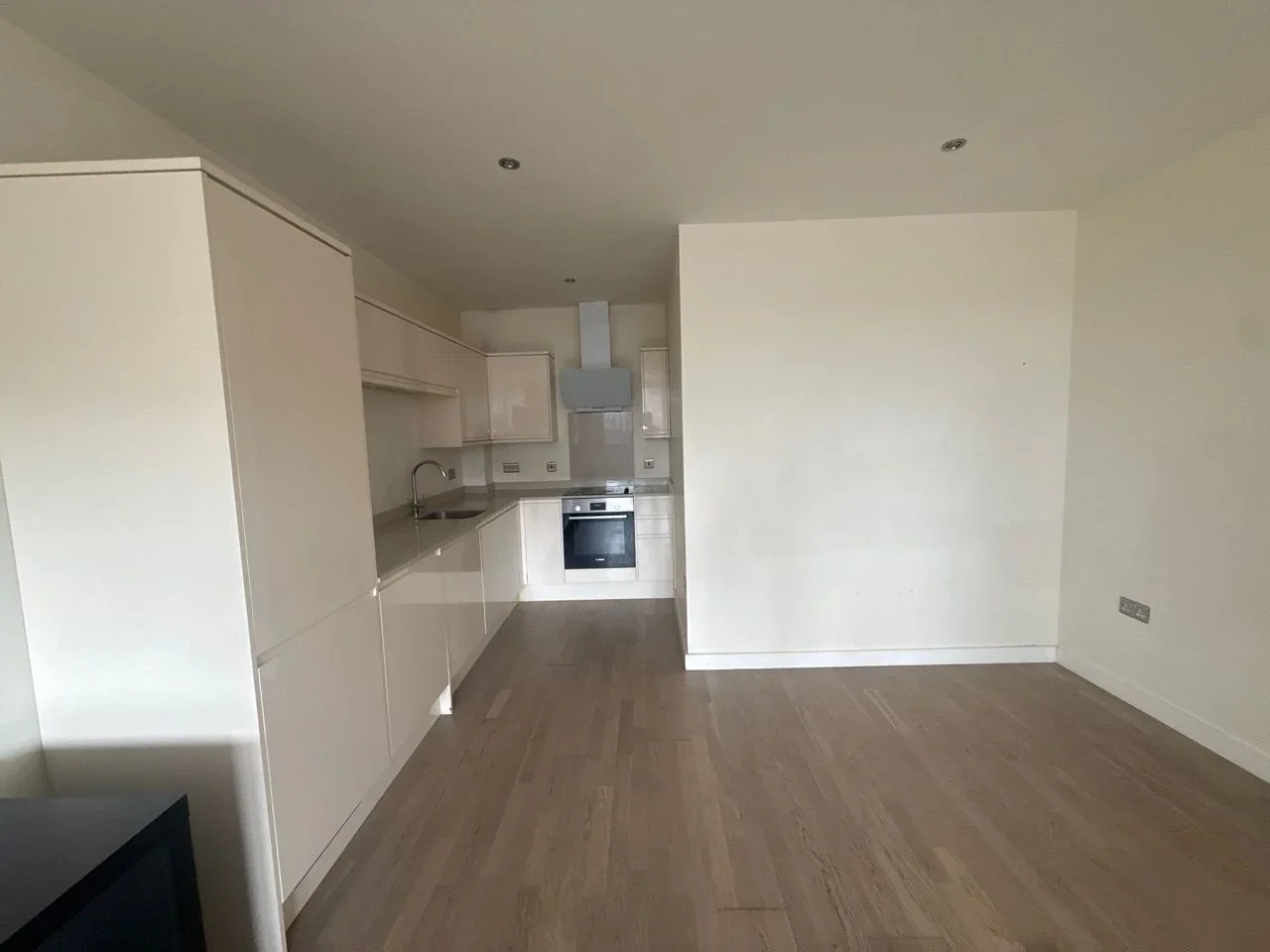 Flat Cleeve Road in Mole Valley