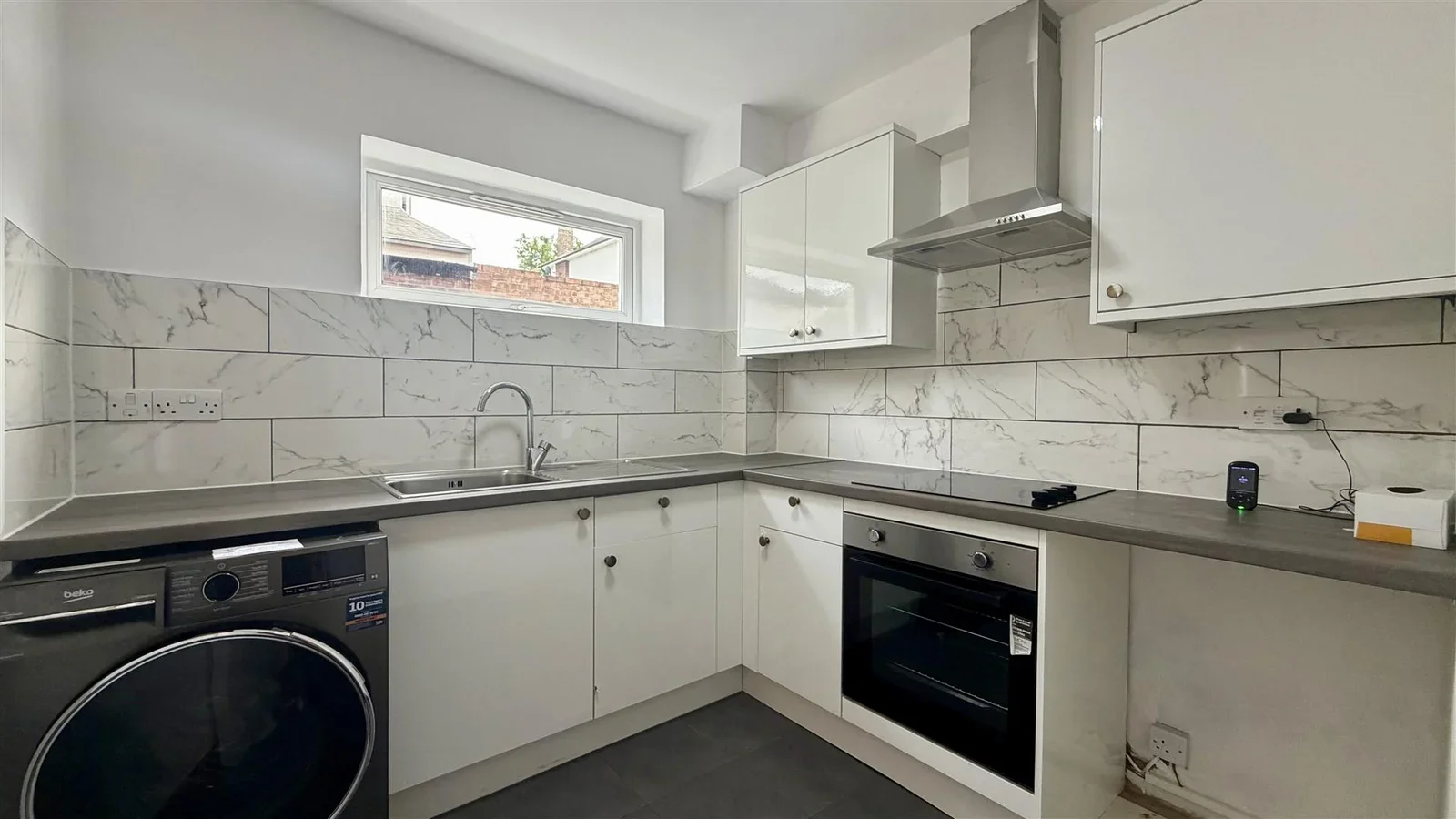 Flat Havelock Road in Greater London