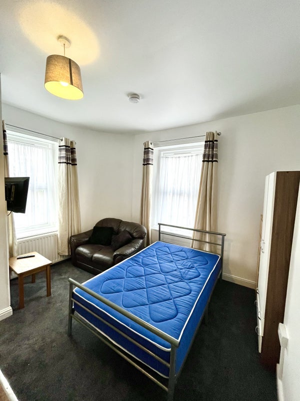 Flat Duncombe Street in Sheffield
