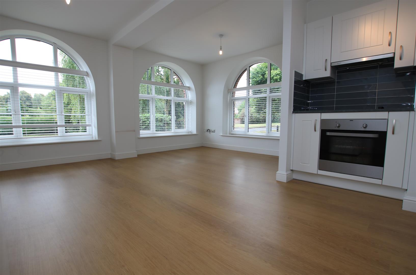 Flat Miller Way in Teignbridge