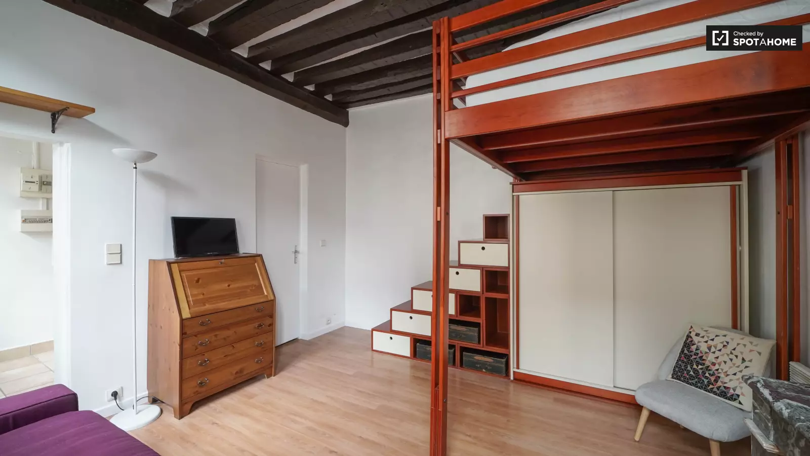 Appartement Rue du Prévôt à Paris