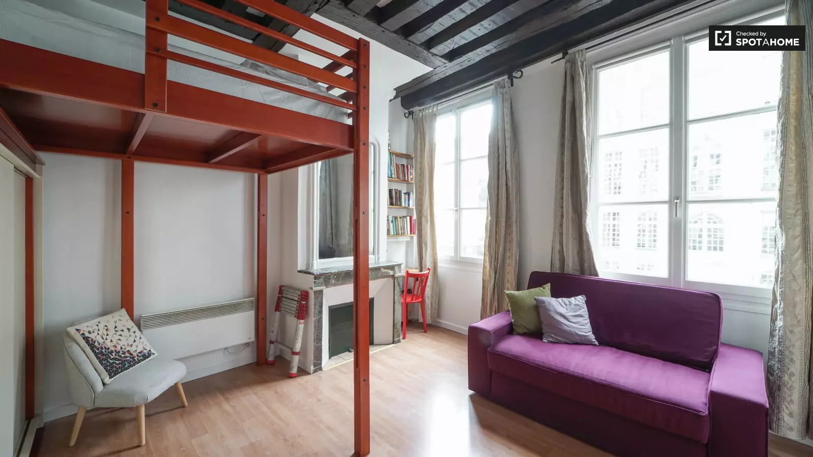 Appartement Rue du Prévôt à Paris