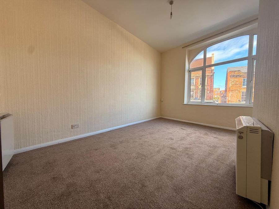 Flat Abington Square in Northampton