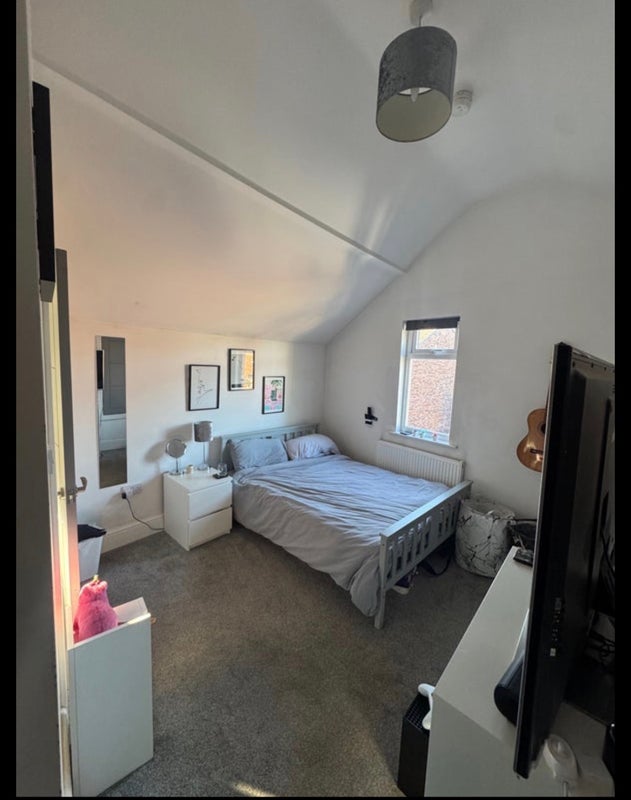 Room Burton Road in Manchester