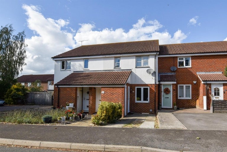 Flat Hawkes Road in Tonbridge and Malling