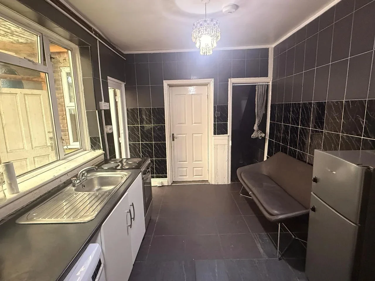 Flat Wimborne Road in Luton