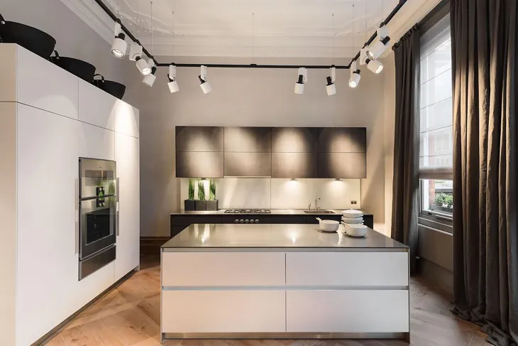 Flat Pont Street in Greater London