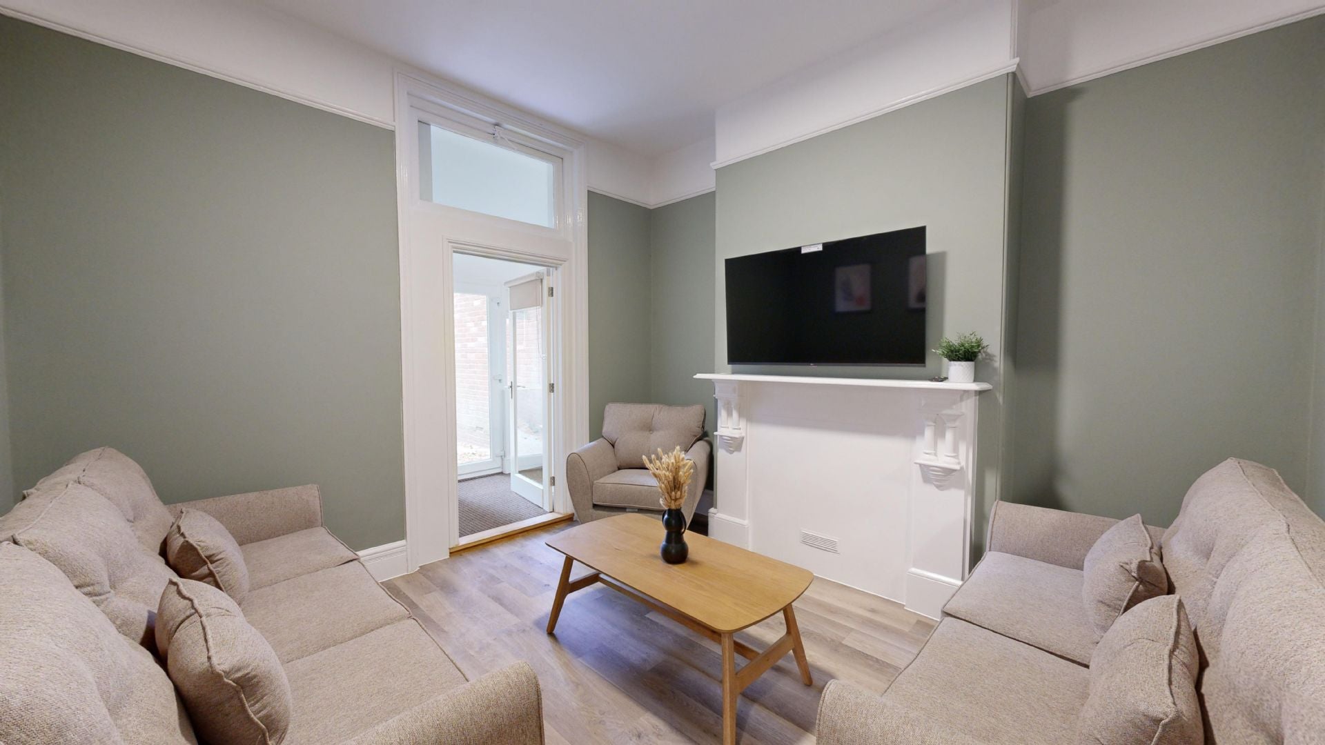 Room Longbrook Street in Exeter