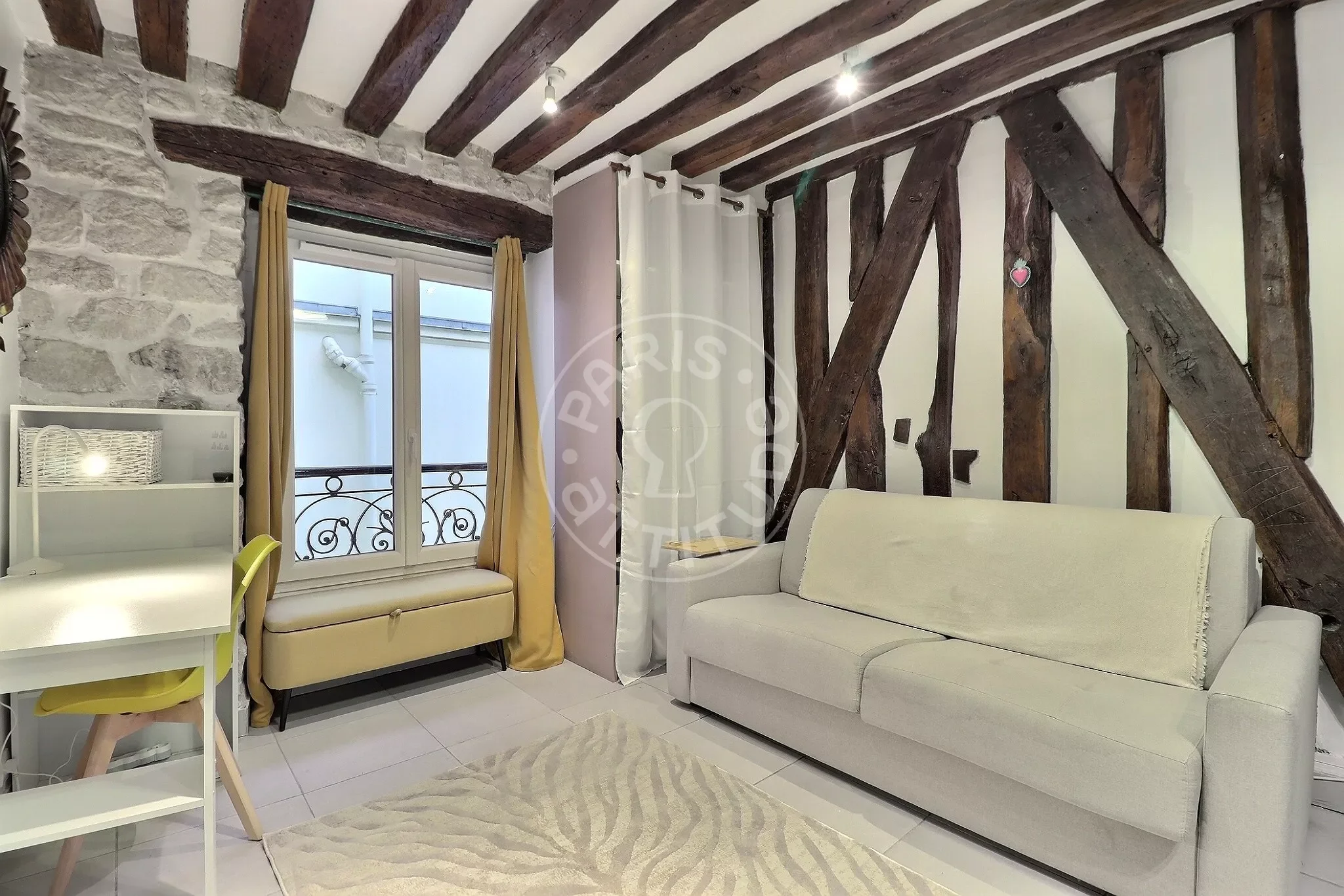 Appartement Rue Pavée à Paris