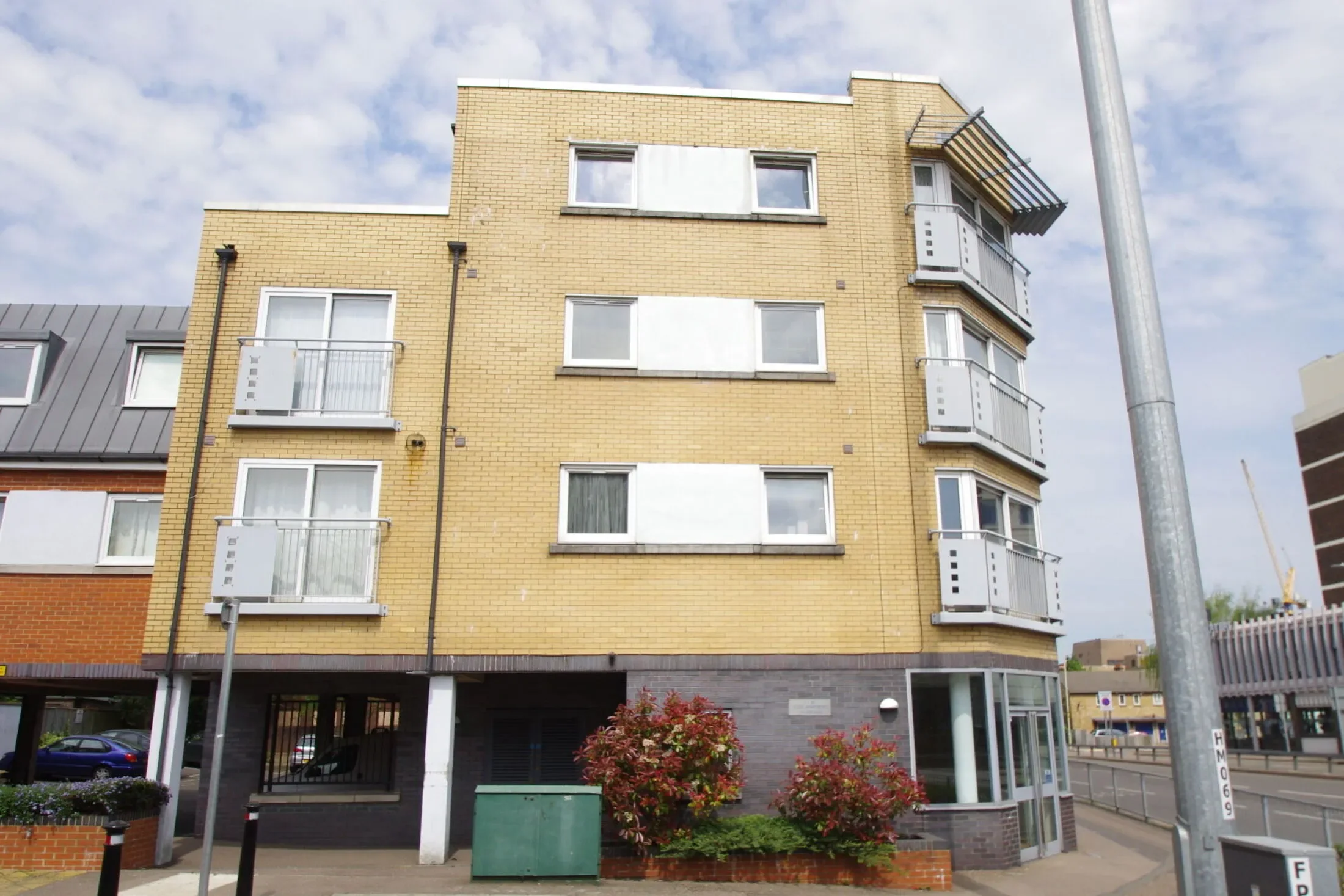 Flat St Albans Road in Watford
