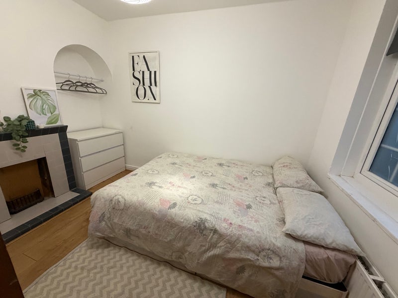 Room Dixon Avenue in Chelmsford