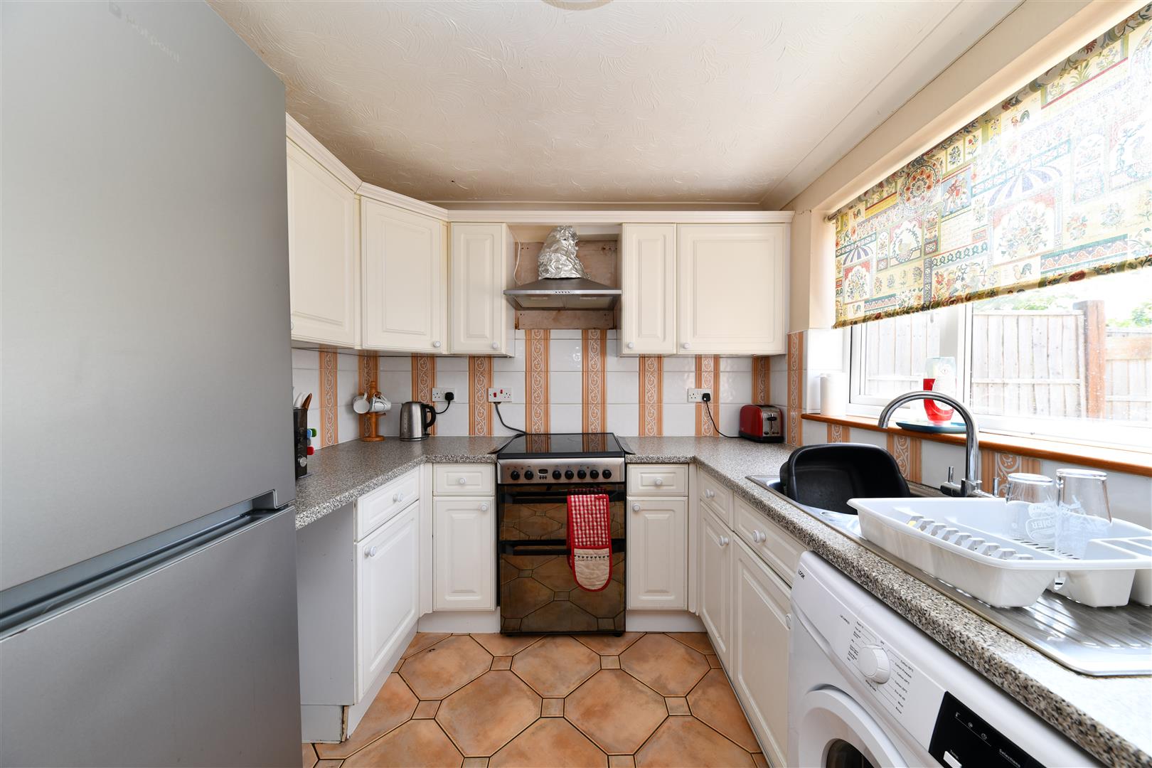 Room Grace Way in Stevenage