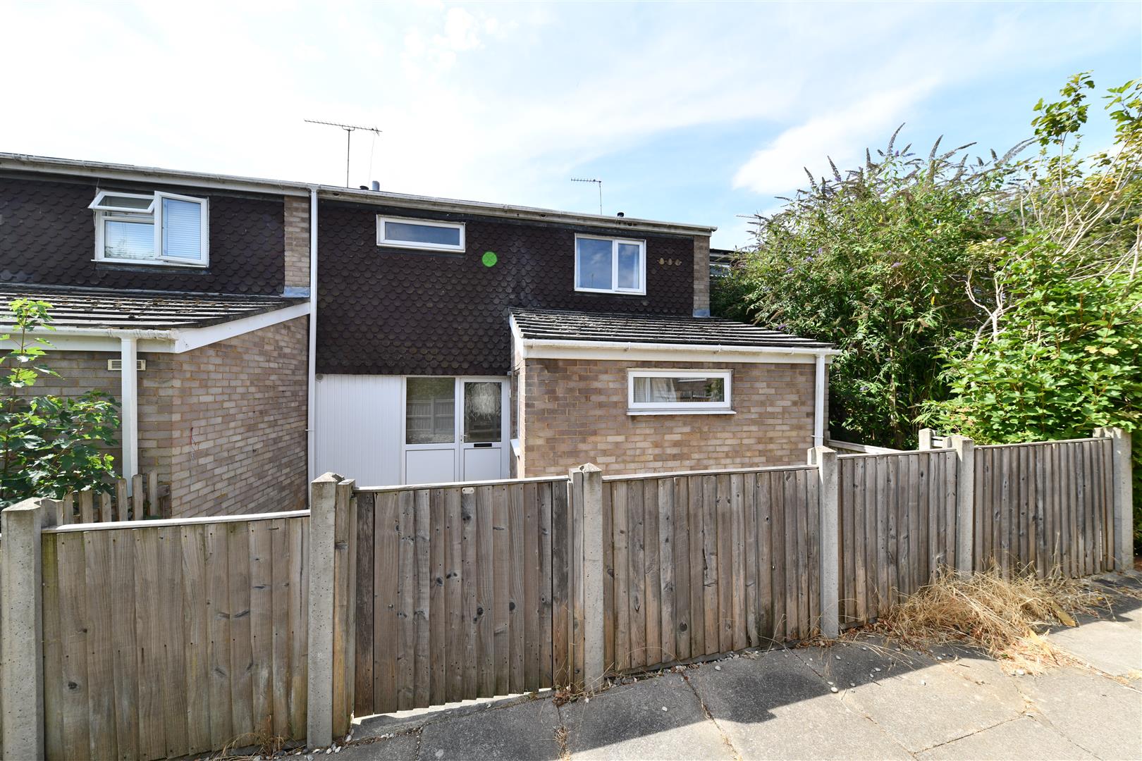 Room Grace Way in Stevenage